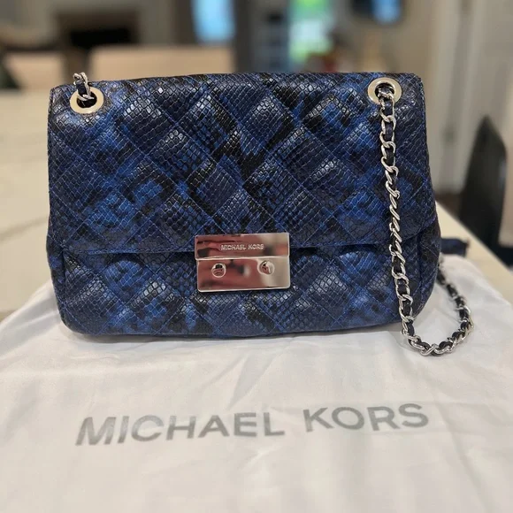 Michael Kors | Bags | Michael Kors Black And Navy Snakeskin  display picture 3